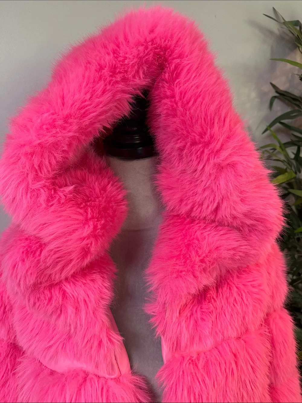 Wowo Hot Pink Faux Fur Hooded cropped teddy Jacket Small